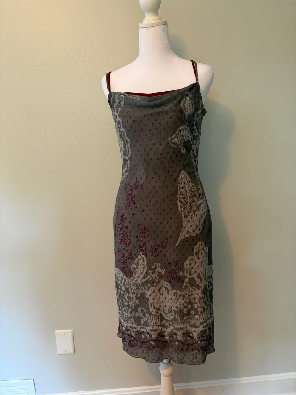 Sheer Overlay Slip Dress in Gray with Burgundy Accents, size Medium (Juniors)